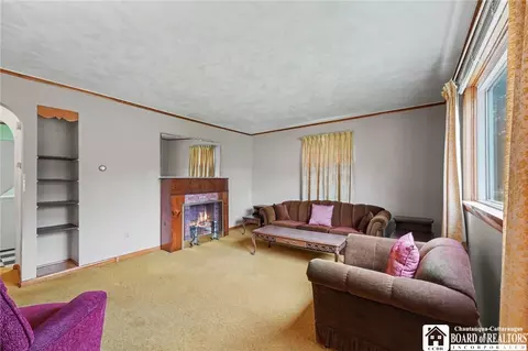 Living - 324 Queen St, Olean, NY 14760 photo 1 of 3
