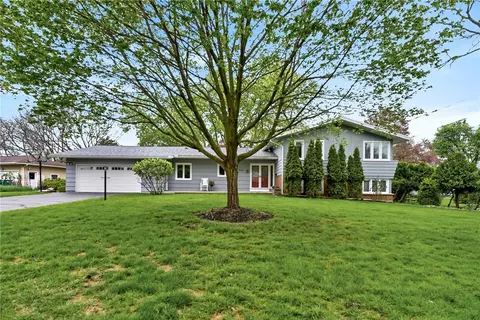 555 Bonnie Brae Ave, Rochester, NY 14618
