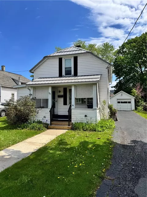 94 Oakwood Ave, Elmira, NY 14903