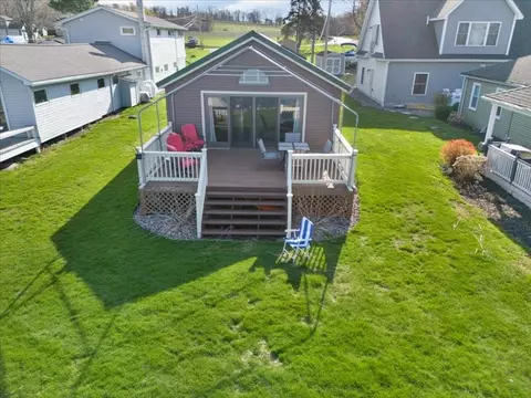 7025 Lake Bluff Rd, Huron, NY 14590