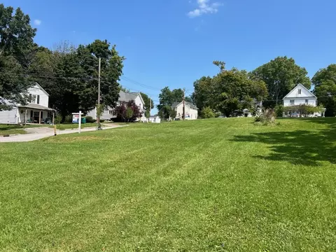 8 Callahan St, Perry, NY 14530 photo 3