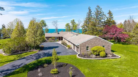 1640 Lake Rd, Webster, NY 14580