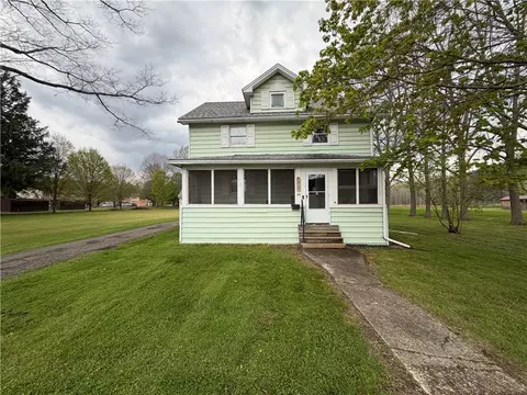 209 Pattison Ave, Elkland, PA 16920