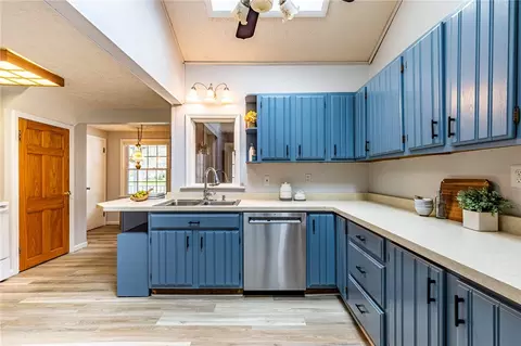 Kitchen - 353 Pinecrest Dr, Irondequoit, NY 14617 photo 2 of 4