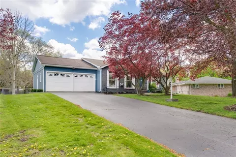 228 Brush Hollow Rd, Greece, NY 14626