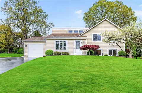 82 Brandy Wine, Rochester, NY 14623
