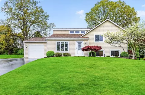 82 Brandy Wine, Rochester, NY 14623