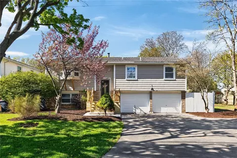 246 Ford Ave, Gates, NY 14606