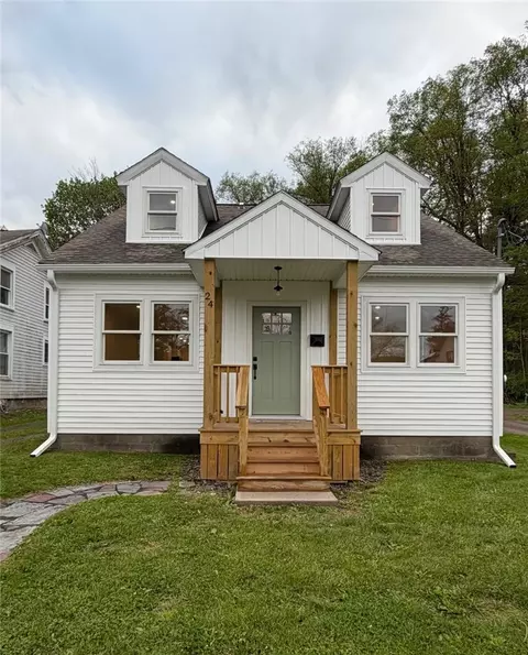 24 Kirby St, Bainbridge, NY 13733