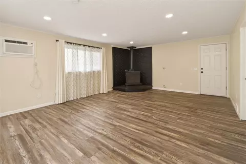 Living - 24 Bennett Ave, Irondequoit, NY 14609 photo 4 of 5
