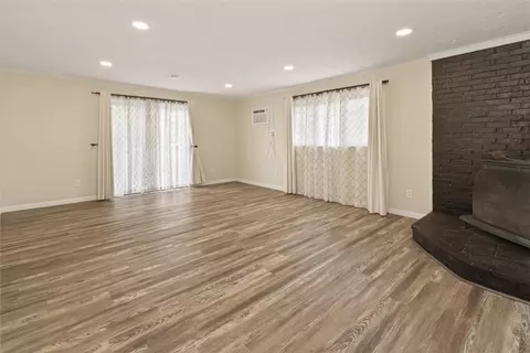 Living - 24 Bennett Ave, Irondequoit, NY 14609 photo 3 of 5