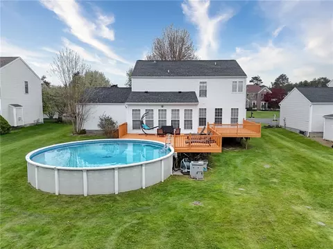 Exterior - 644 Yardley Ct, Webster, NY 14580 photo 5 of 15
