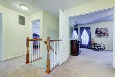 Entry Way - 644 Yardley Ct, Webster, NY 14580 photo 5 of 5
