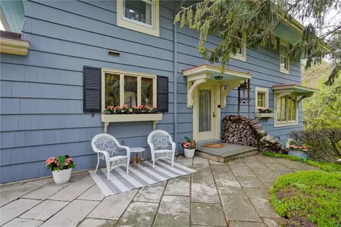 930 Lake Rd, Webster, NY 14580