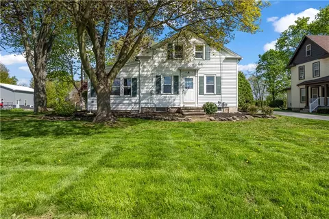 3212 E Henrietta Rd, Henrietta, NY 14467