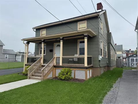 62 Wadsworth St, Geneva, NY 14456