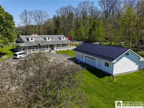 1065 Kingston Dr, Olean, NY 14760