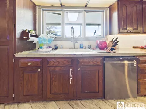 Kitchen - 1065 Kingston Dr, Olean, NY 14760 photo 6 of 8