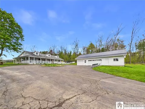Exterior - 1065 Kingston Dr, Olean, NY 14760 photo 14 of 14