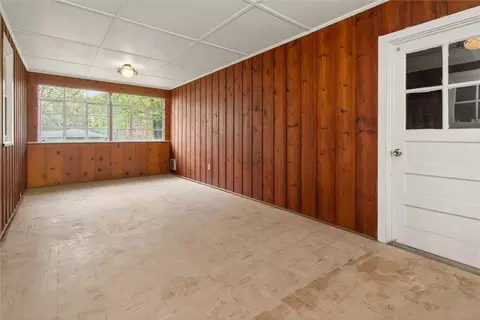 Exterior - 370 Lafayette Rd, Irondequoit, NY 14609 photo 3 of 6