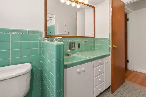 Bath - 370 Lafayette Rd, Irondequoit, NY 14609 photo 2 of 2