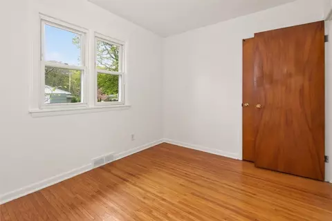 Bedroom - 370 Lafayette Rd, Irondequoit, NY 14609 photo 4 of 6