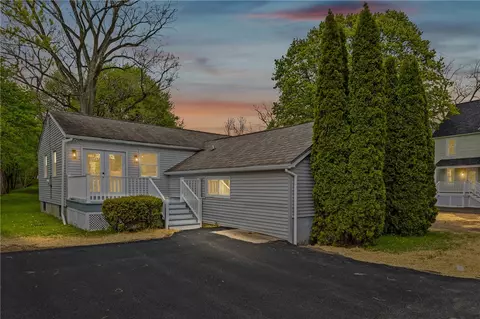 166 N Main St, Geneva, NY 14456