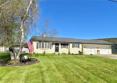 29 Barnes Hill Rd, Horseheads, NY 14845