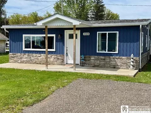 2389 Lakeside Dr, Busti, NY 14710