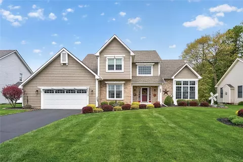 164 English Station Rd, Greece, NY 14616