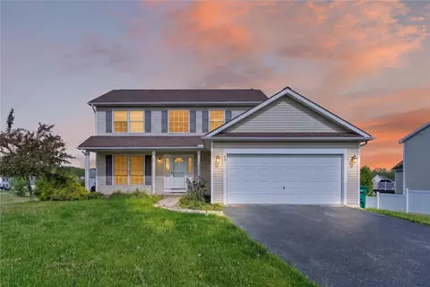 80 Longton Pl, West Henrietta, NY 14586
