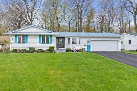 129 Alhambra Dr, Irondequoit, NY 14622