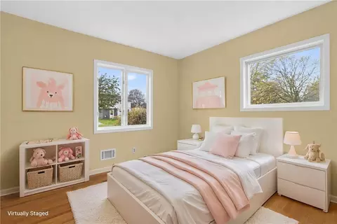 Bedroom - 129 Alhambra Dr, Irondequoit, NY 14622 photo 3 of 7
