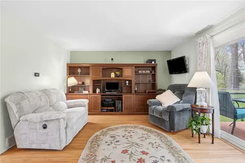 Living - 129 Alhambra Dr, Irondequoit, NY 14622 photo 2 of 2