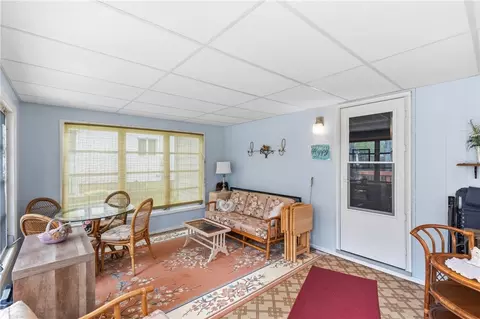 Exterior - 129 Alhambra Dr, Irondequoit, NY 14622 photo 4 of 12
