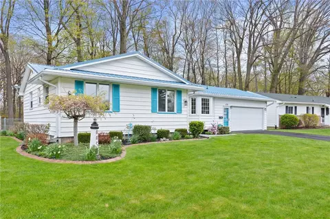 Exterior - 129 Alhambra Dr, Irondequoit, NY 14622 photo 10 of 12