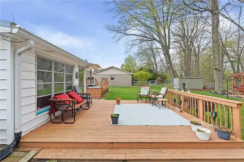 Exterior - 129 Alhambra Dr, Irondequoit, NY 14622 photo 7 of 12