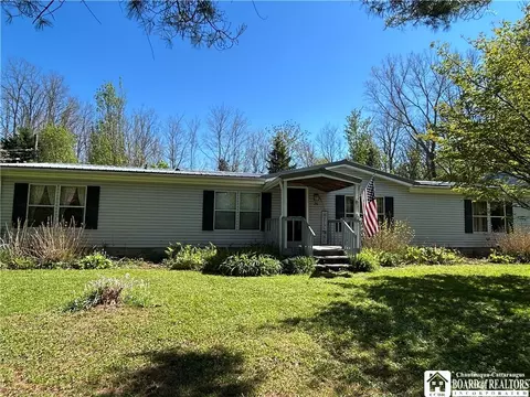 26 Harmon Ave, Brocton, NY 14716