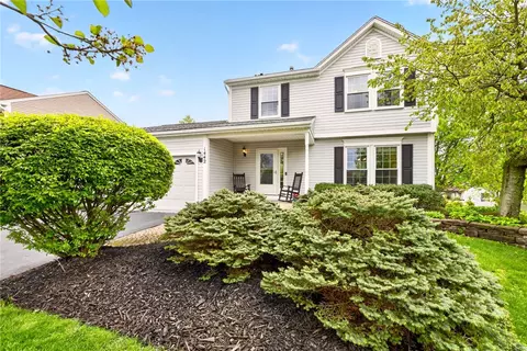 1442 Sunrise Dr, Walworth, NY 14568
