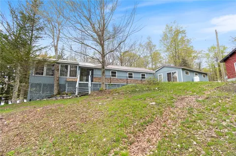 156 Lorton Lake Dr, Altmar, NY 13302