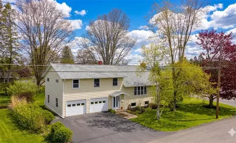 2 Hillview Dr, Norwich, NY 13815