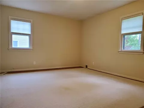 Bedroom - 125 Sydenham Rd, Irondequoit, NY 14609 photo 2 of 4
