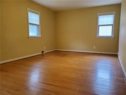 Living - 125 Sydenham Rd, Irondequoit, NY 14609 photo 2 of 8