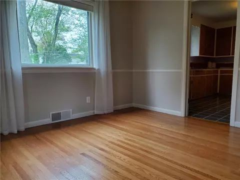 Living - 125 Sydenham Rd, Irondequoit, NY 14609 photo 7 of 8
