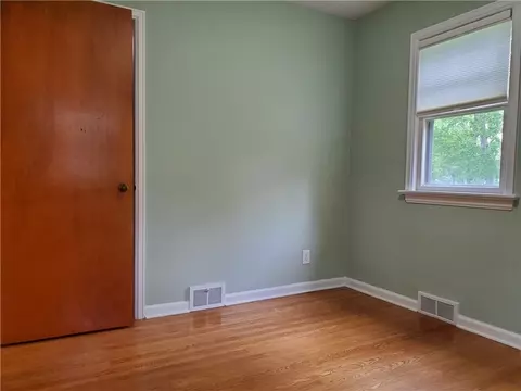 Bedroom - 125 Sydenham Rd, Irondequoit, NY 14609 photo 3 of 4