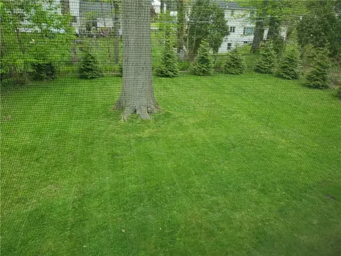 Exterior - 125 Sydenham Rd, Irondequoit, NY 14609 photo 10 of 12
