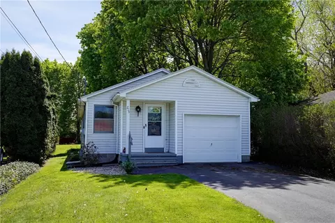 275 Norwood Ave, Gates, NY 14606