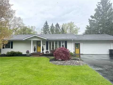 2611 Hamilton St, Brutus, NY 13166