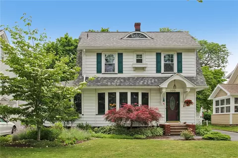 390 Winona Blvd, Irondequoit, NY 14617