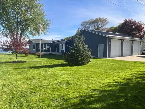 14349 Oak Orchard On The Lk, Carlton, NY 14571